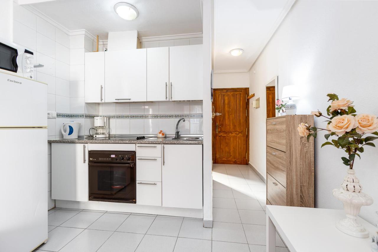 Apartment Studio Relax Almudena Torrevieja Zewnętrze zdjęcie
