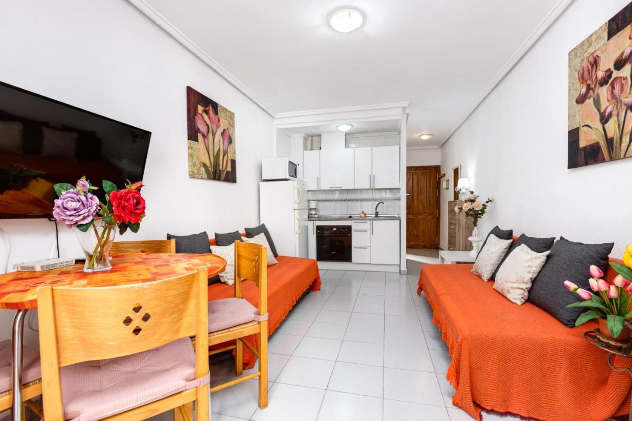 Apartment Studio Relax Almudena Torrevieja Zewnętrze zdjęcie
