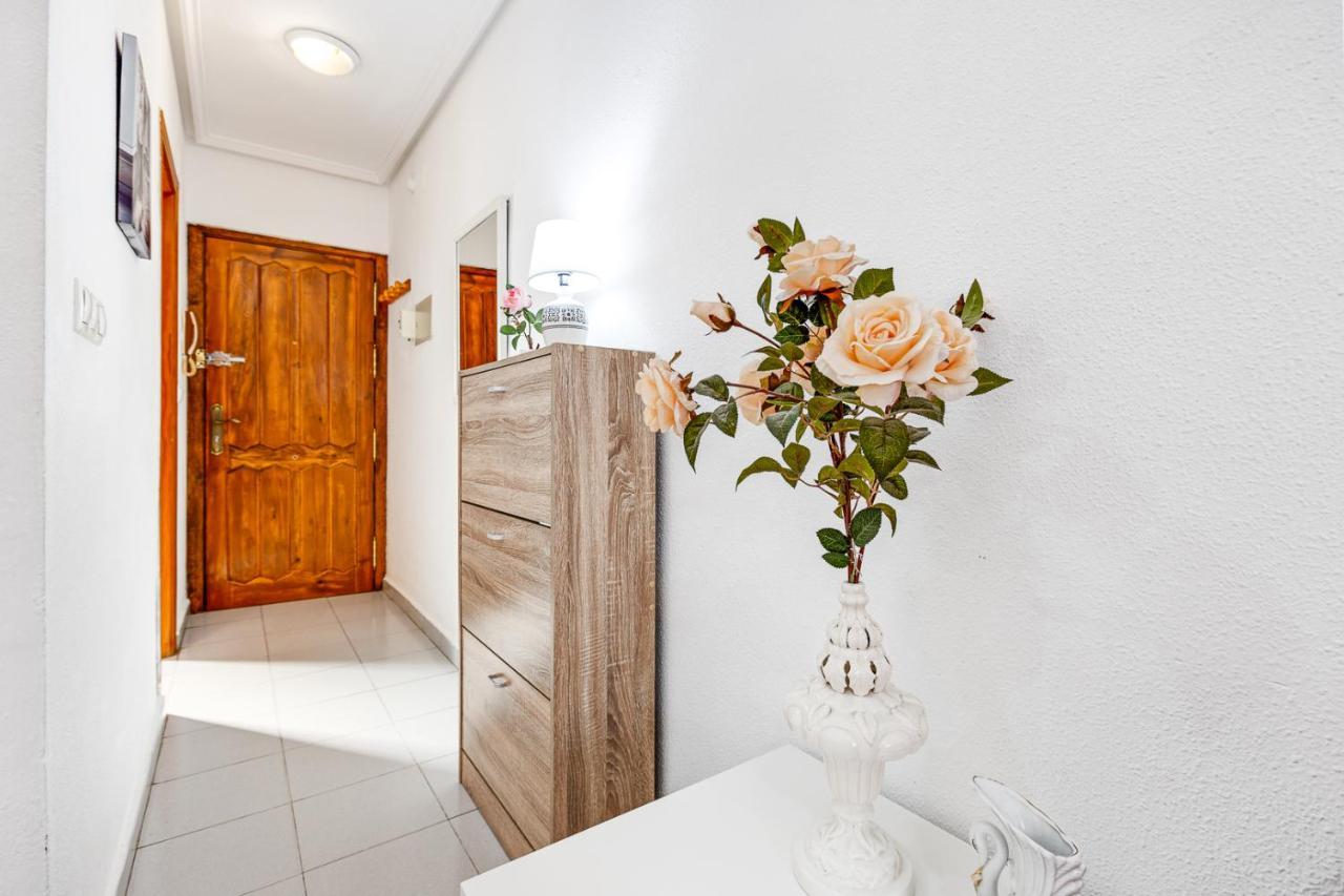 Apartment Studio Relax Almudena Torrevieja Zewnętrze zdjęcie