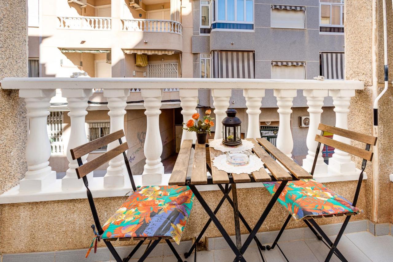Apartment Studio Relax Almudena Torrevieja Zewnętrze zdjęcie